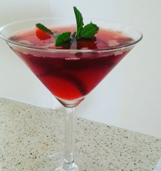I love cranberry juice, and this yummy creation from @donkey1212z will definitely be something I will try. 