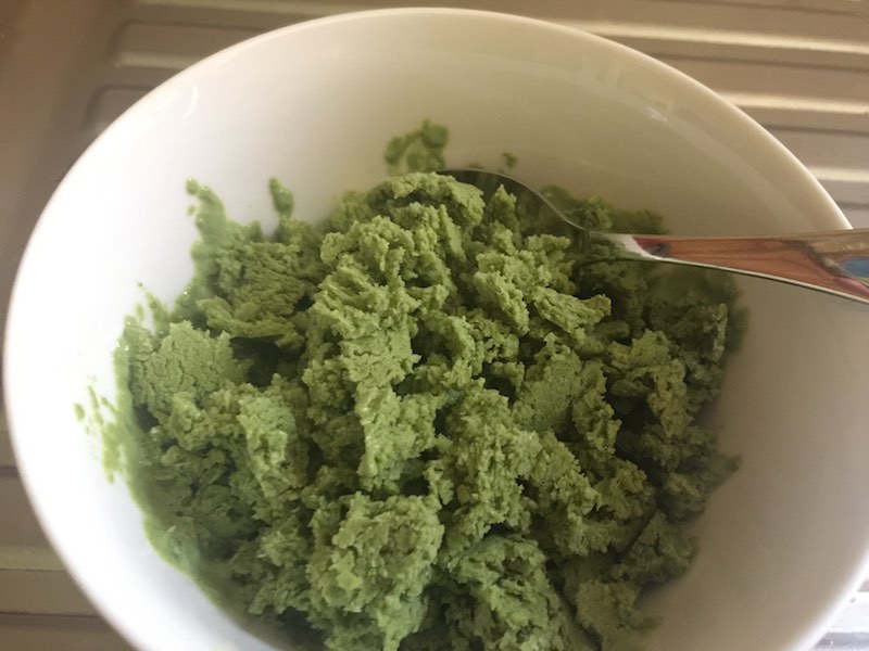 Ready to eat and smells so yummy! This Matcha Green Tea Yoghurt is a great summer afternoon treat.